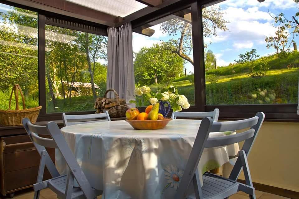 La Petite Maison Six Planes Luaran gambar